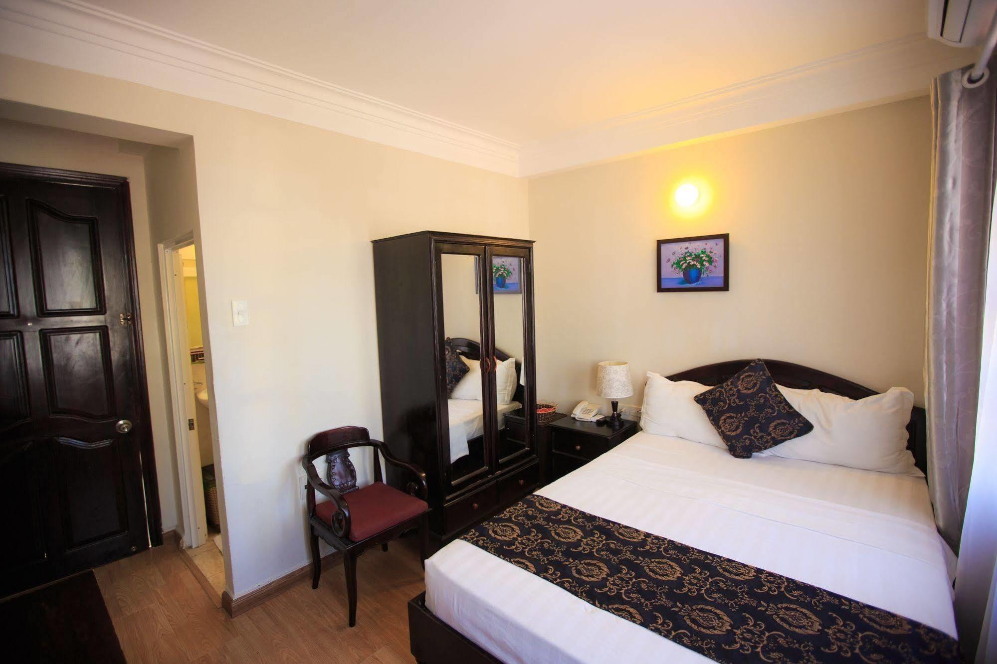 Pho Bien Hotel Nha Trang Eksteriør billede